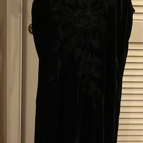 Johnny Was Black Velvet Maxi Dress - Picture 14 of 16